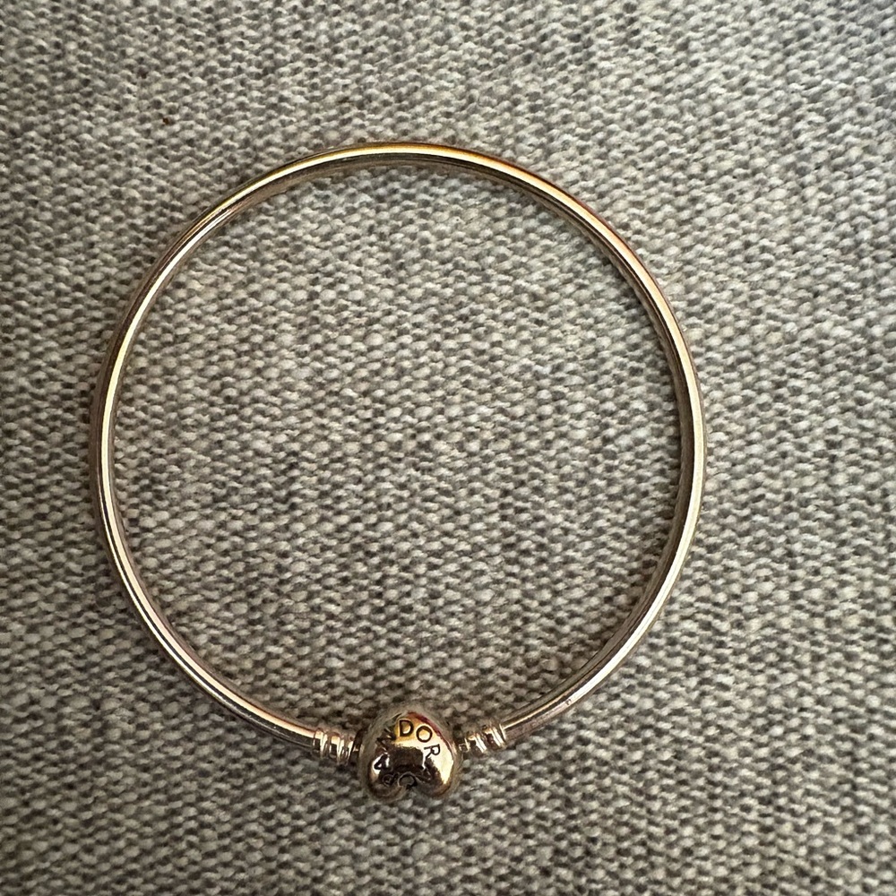 Only worn a few times